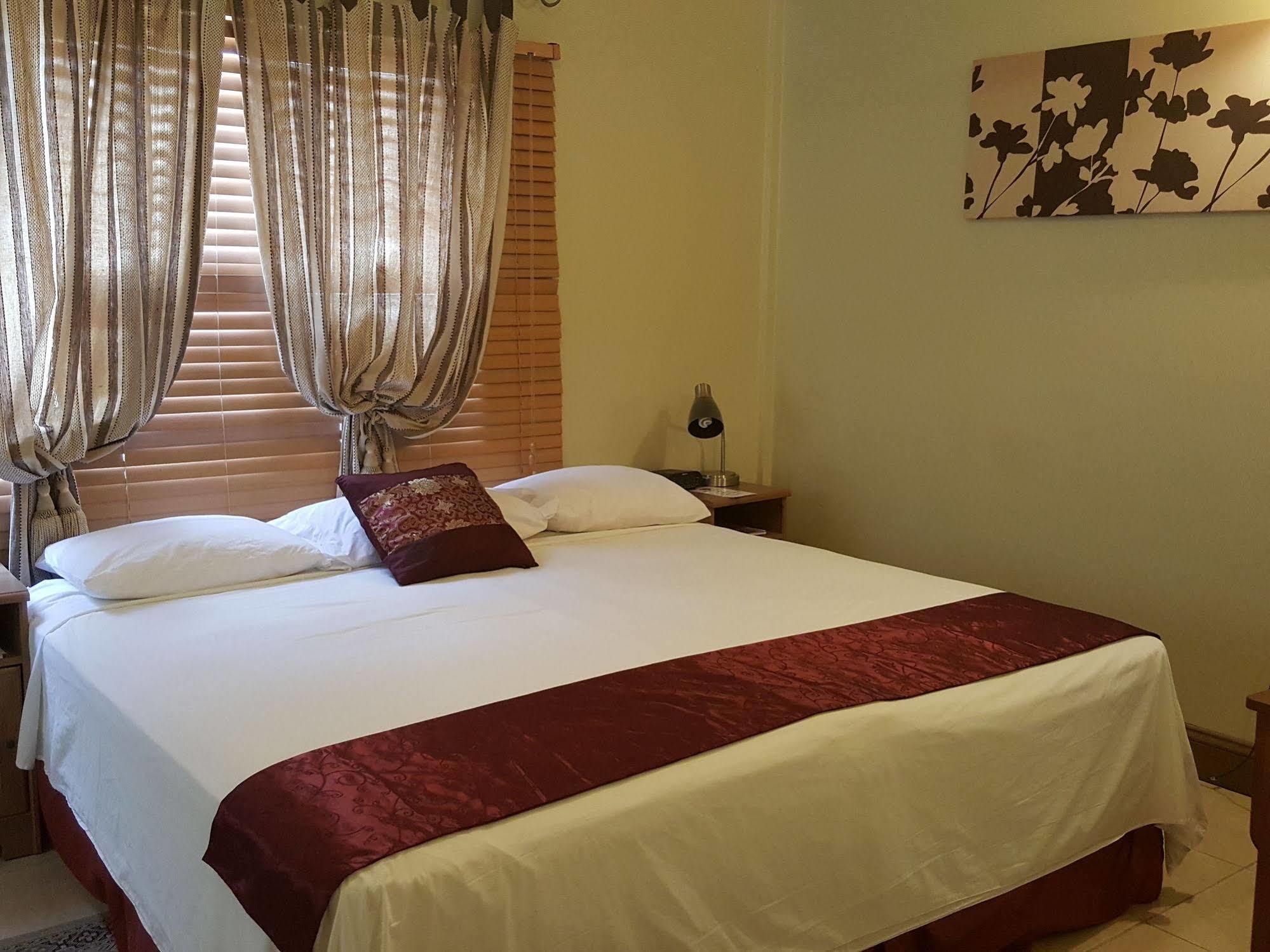Port of Spain Savannah Maison Guest House מראה חיצוני תמונה