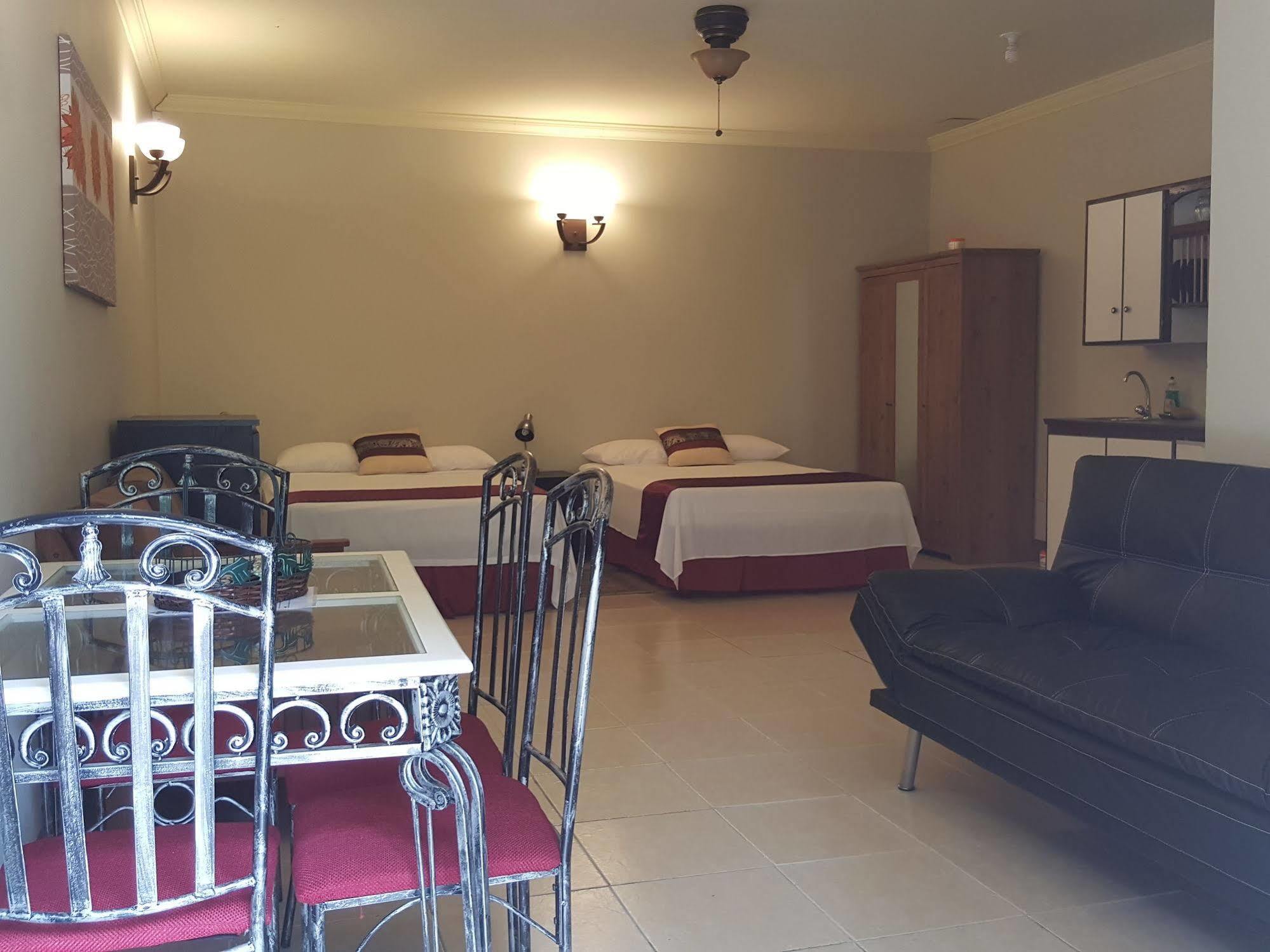 Port of Spain Savannah Maison Guest House מראה חיצוני תמונה