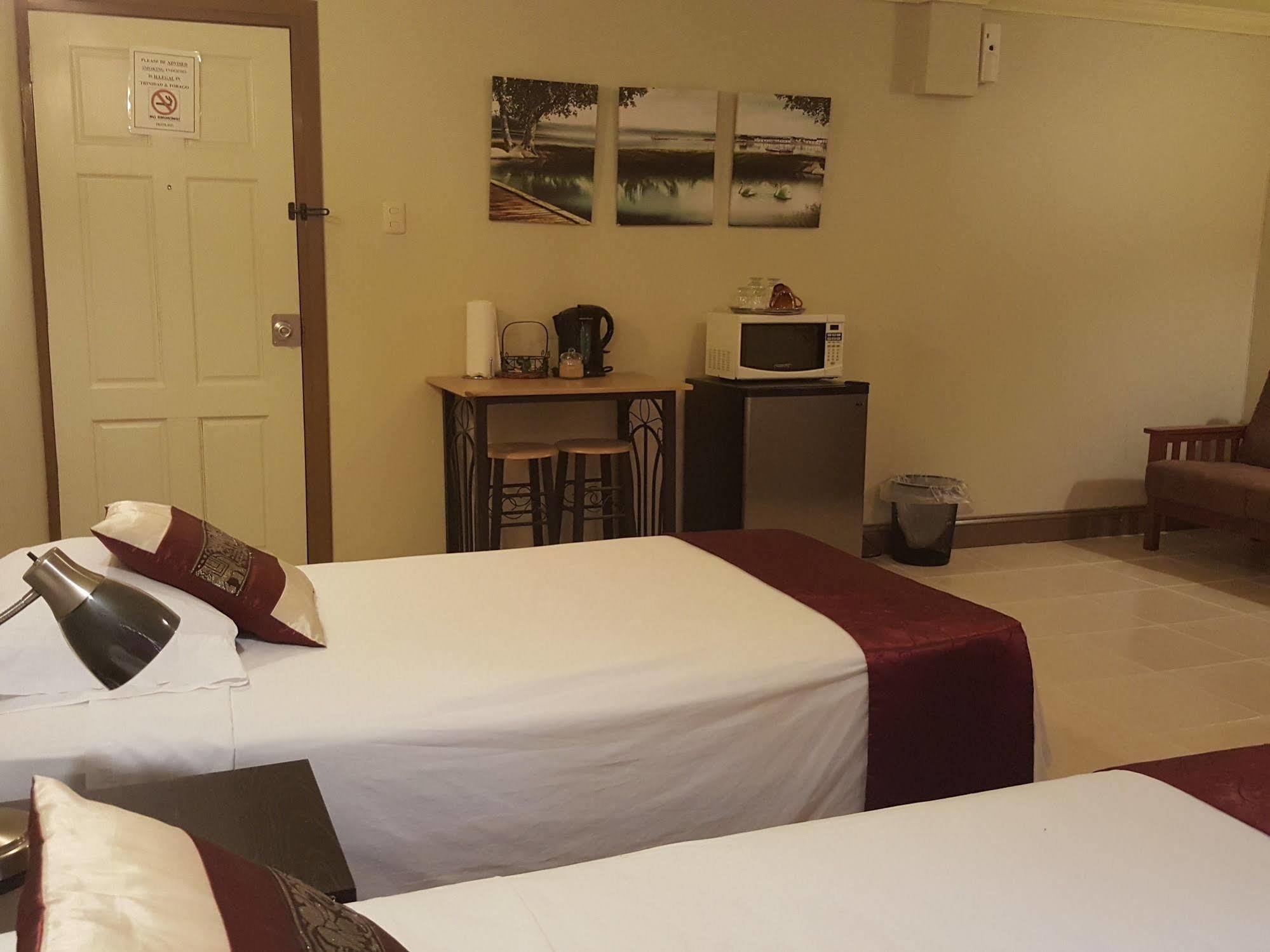 Port of Spain Savannah Maison Guest House מראה חיצוני תמונה